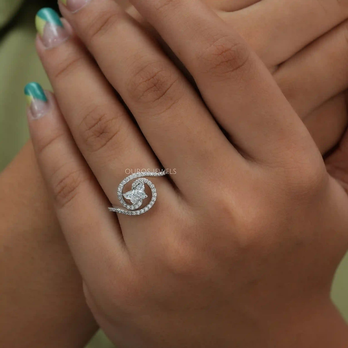 Round Bypass Setting Butterfly Cut Lab Grown Diamond Ring