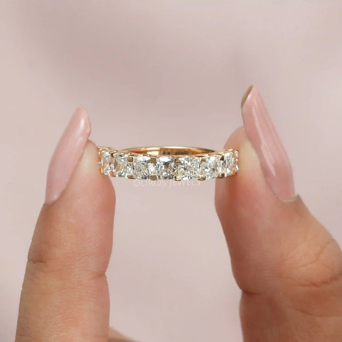 [image showing model holding cushion cut band][Ouros Jewels] 