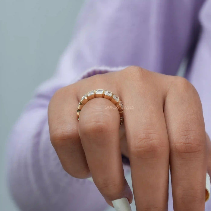 [A Women Showing Emerald Diamond Bezel Ring]-[Ouros Jewels]