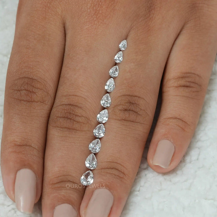 [Pear Shaped loose lab created diamond on women Hand]-[Ouros Jewels]