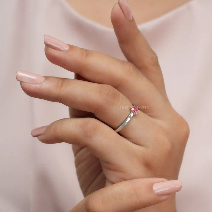 [ hand view of model showing the pink heart  solitaire ring][Ouros Jewels]