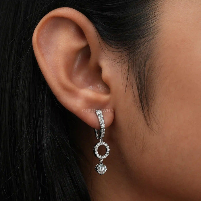[A Women wearing Drop Diamond Earrings in Round Cut]-[Ouros Jewels]