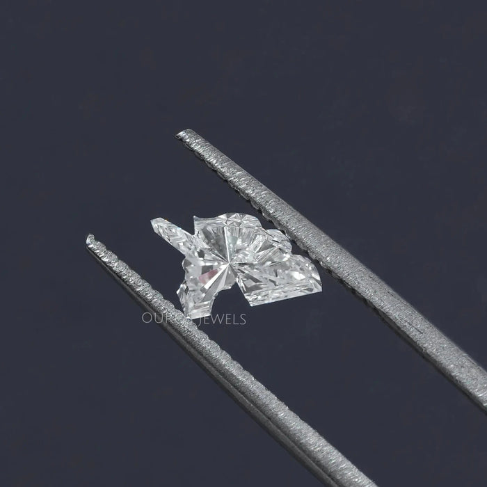 Diamante cultivado em laboratório com corte de unicórnio em formato antigo