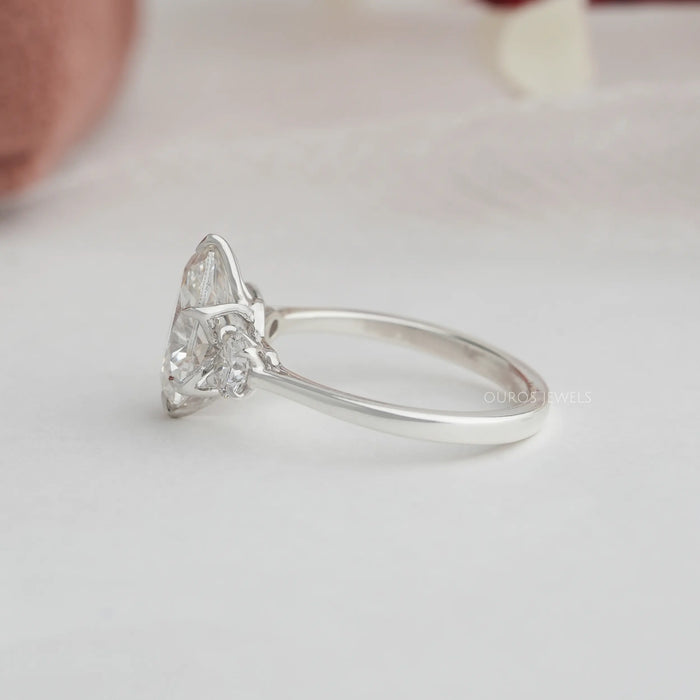 [Three Stone Oval Diamond Ring]-[Ouros Jewels]