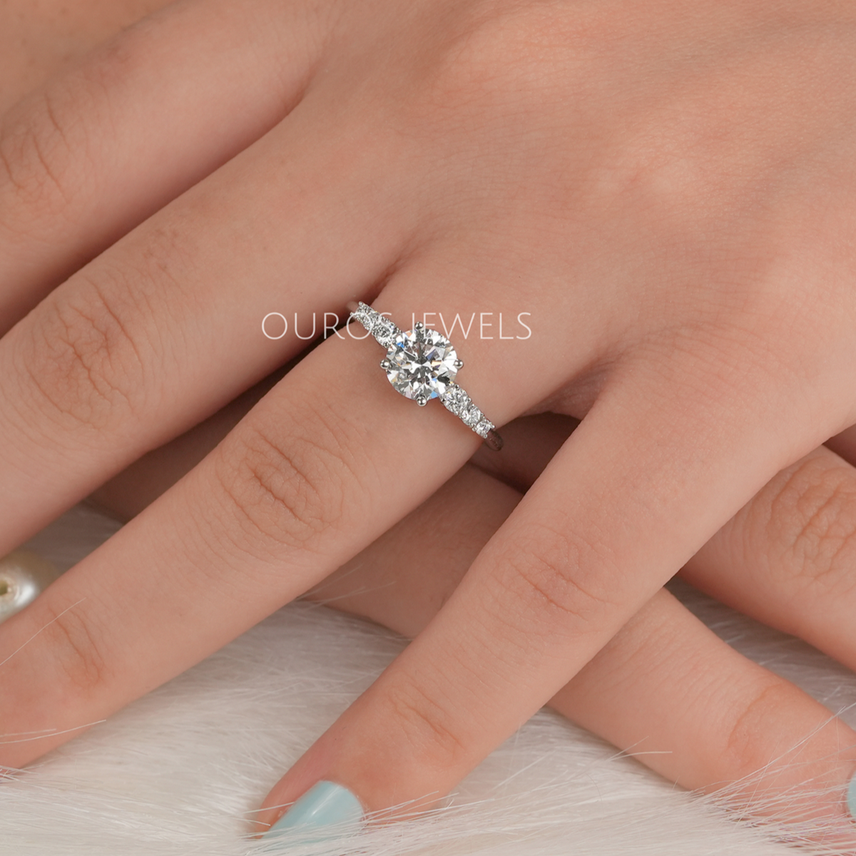 7 Stone Round Cut Solitaire Accent Engagement Ring Ring