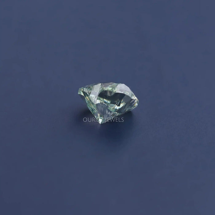 [Side View of Green Lab Diamond]-[Ouros Jewels]