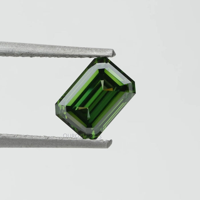 [Green Emerald Cut Diamond]-[Ouros Jewels]