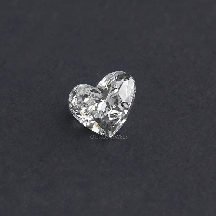 Heart shaped loose lab diamond with VS2 clarity in 1.01 carat