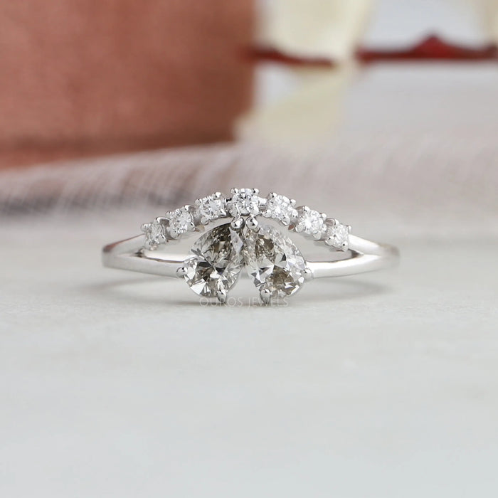 A close up look of pear shaped eco-friendly diamond ring 