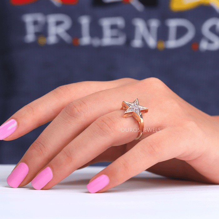 In Finger Look Of Women's Unique Engagement Ring