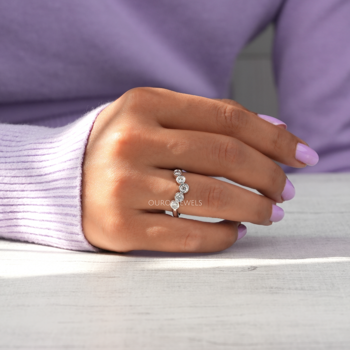 Wedding band with bezel 2025 set diamonds