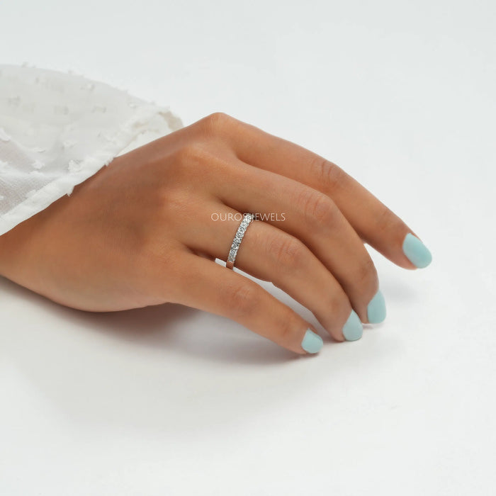 Shining diamond eternity wedding ring in 18k white gold