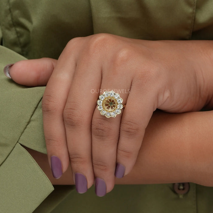 [A Women wearing Round Semi Mount Flower Style Ring]-[Ouros Jewels]