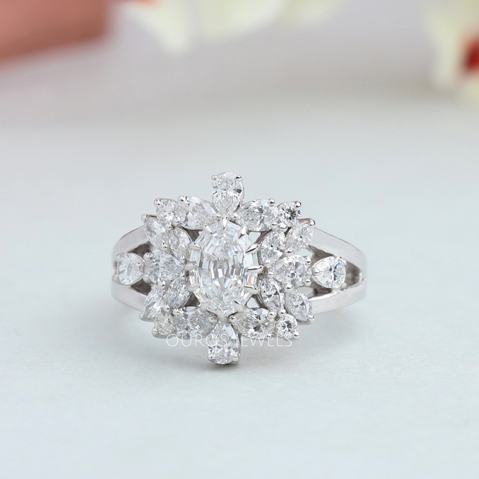 [Looks of Cluster Setting in Oval Cut Ring]-[Ouros Jewels]