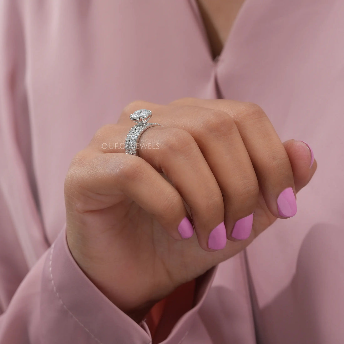 Round Cut Solitaire Accent Diamond Bridal Ring Set Rings