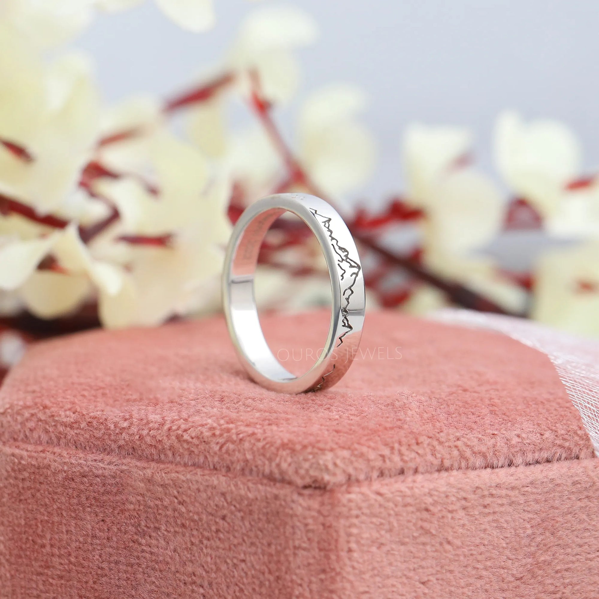 Mountain Pattern Engraved Unisex Band Rings