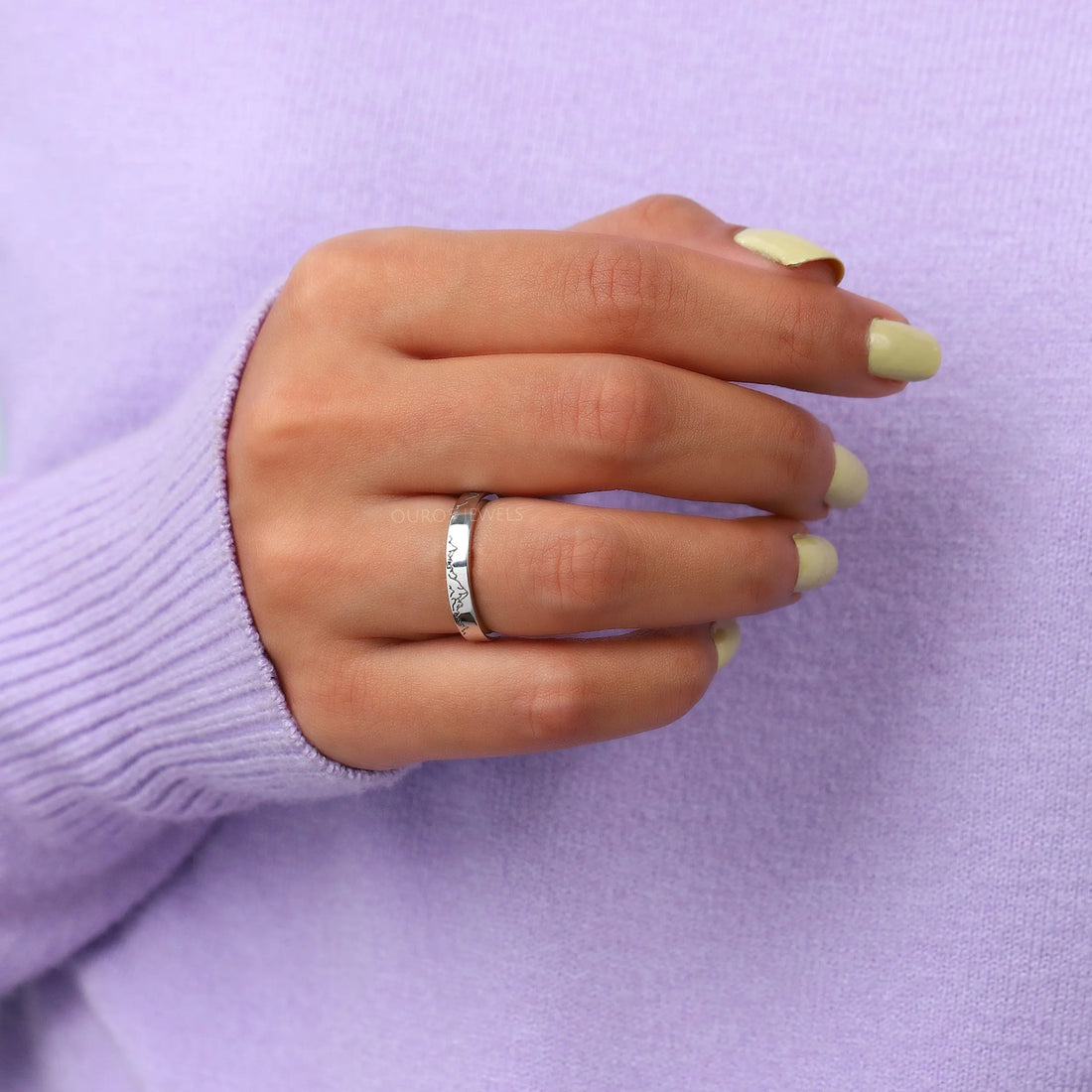 Mountain Pattern Engraved Unisex Band Rings