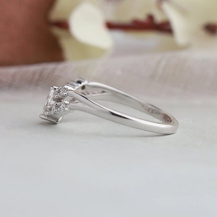 [Pear Shaped Platinum Ring]-[Ouros Jewels]