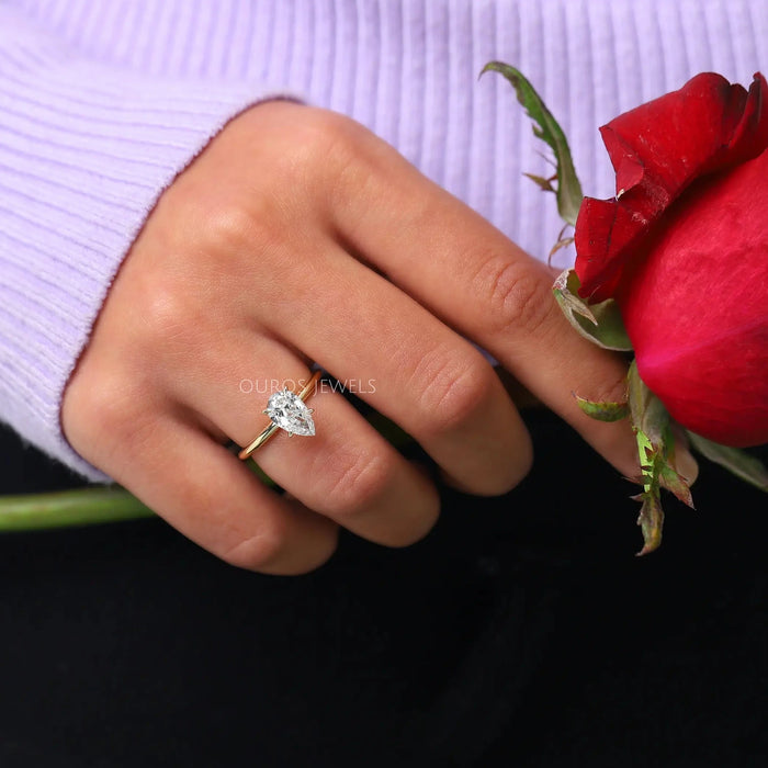 Teardrop solitaire 2025 engagement rings